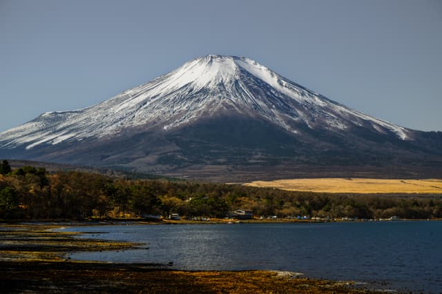 Guardian of the lakes