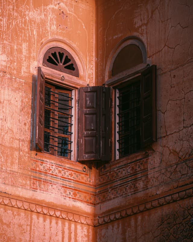 Windows to time