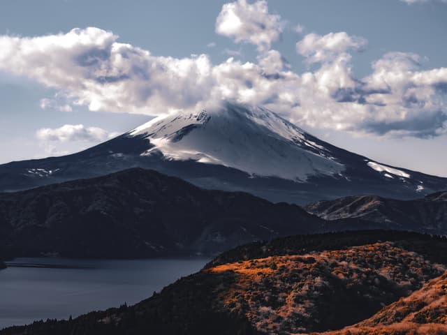 Cloud crowned