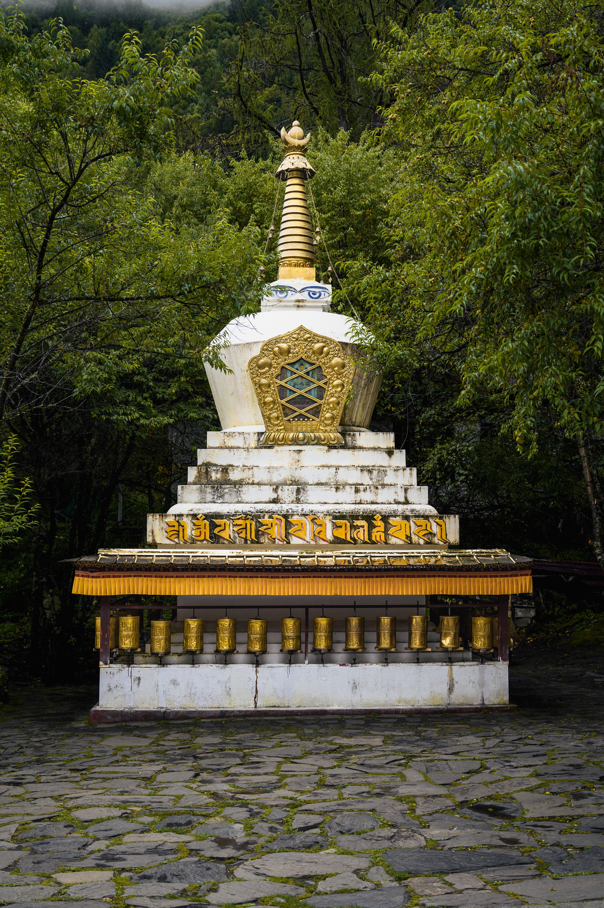 Solitary stupa